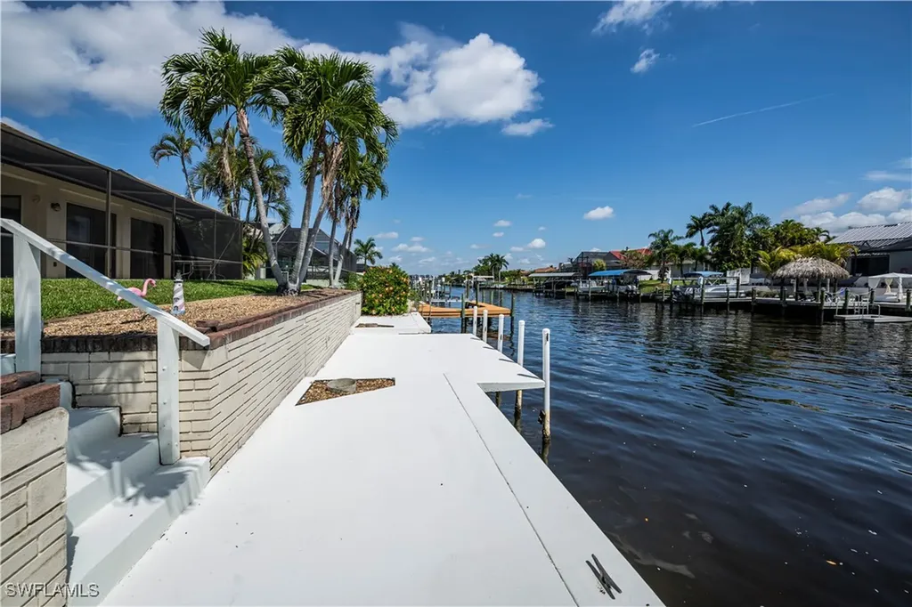 1903 SE 10th Avenue Cape Coral FL 33990