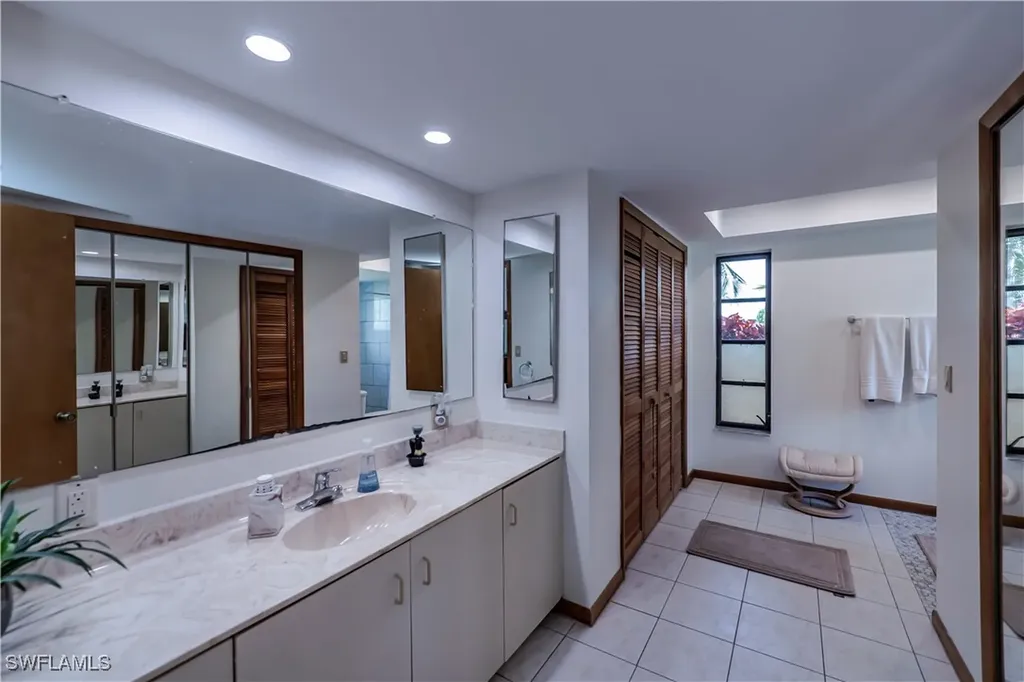1903 SE 10th Avenue Cape Coral FL 33990