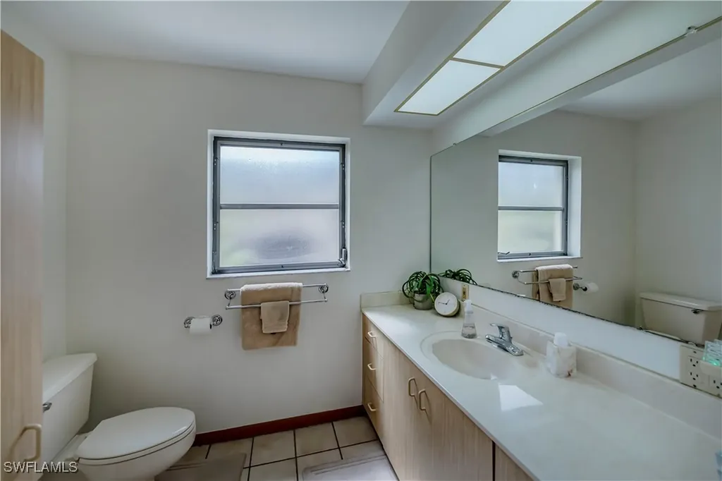 1903 SE 10th Avenue Cape Coral FL 33990
