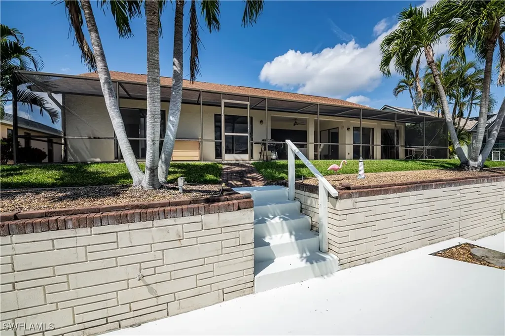 1903 SE 10th Avenue Cape Coral FL 33990