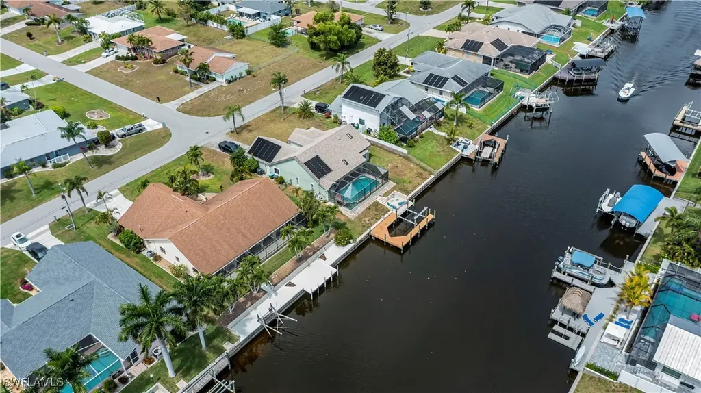 1903 SE 10th Avenue Cape Coral FL 33990
