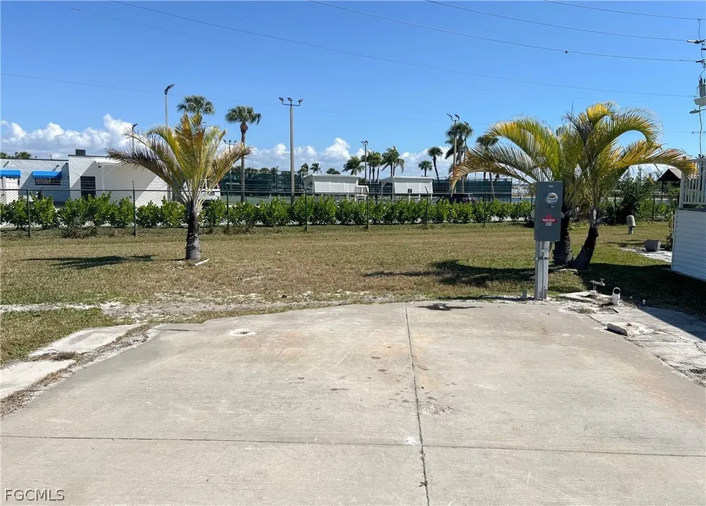 19681 Summerlin #495 Road Fort Myers FL 33908