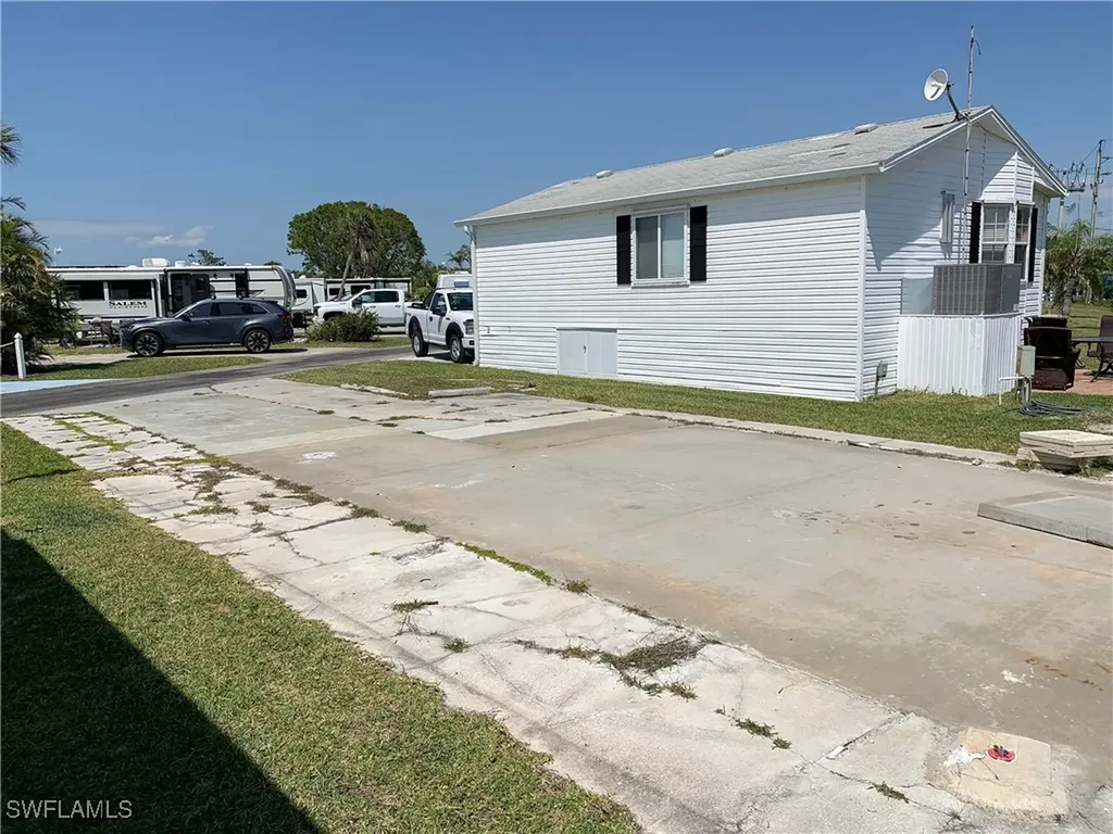 19681 Summerlin #495 Road Fort Myers FL 33908