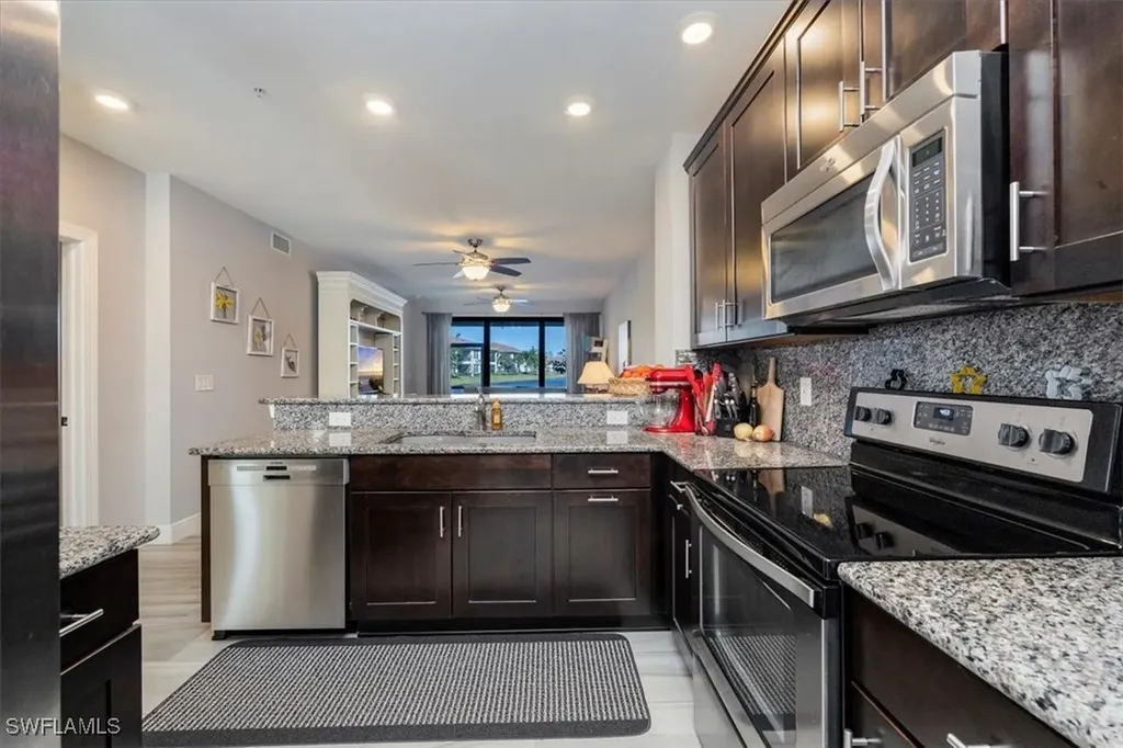 15098 Palmer Lake Circle Naples FL 34109