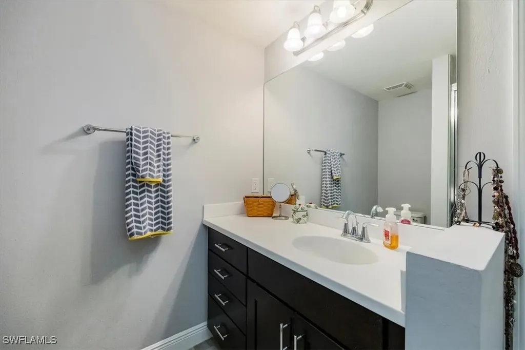 15098 Palmer Lake Circle Naples FL 34109