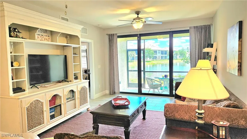15098 Palmer Lake Circle Naples FL 34109