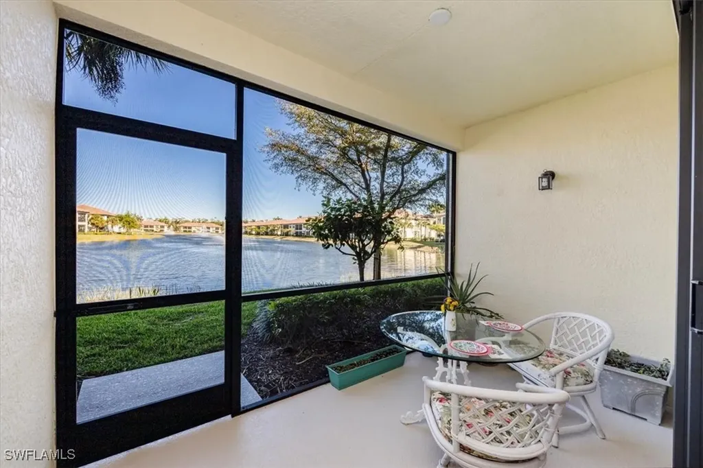 15098 Palmer Lake Circle Naples FL 34109