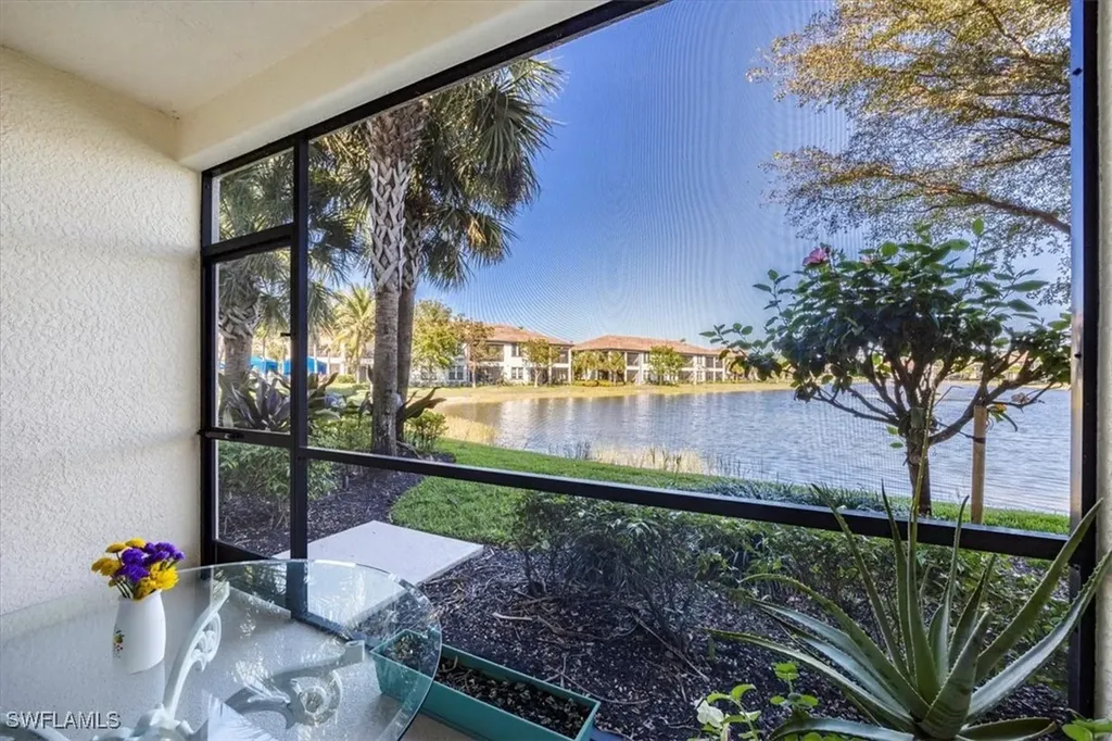 15098 Palmer Lake Circle Naples FL 34109