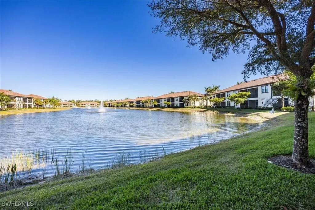 15098 Palmer Lake Circle Naples FL 34109