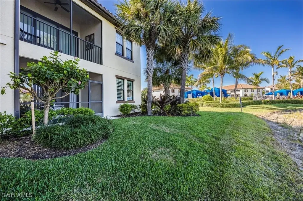 15098 Palmer Lake Circle Naples FL 34109