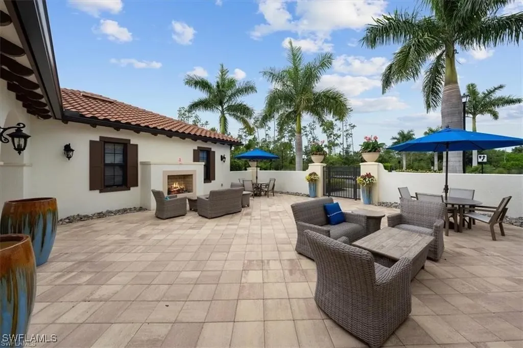 15098 Palmer Lake Circle Naples FL 34109