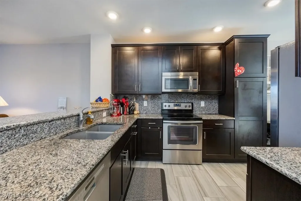15098 Palmer Lake Circle Naples FL 34109