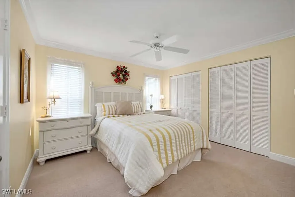 711 Wildwood Lane Naples FL 34105