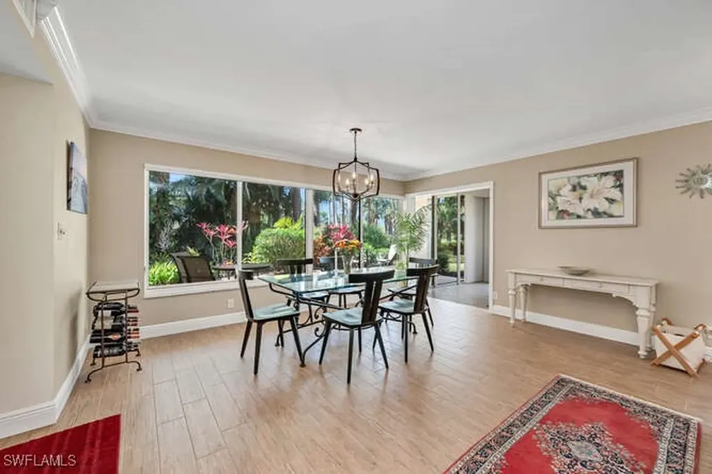 711 Wildwood Lane Naples FL 34105
