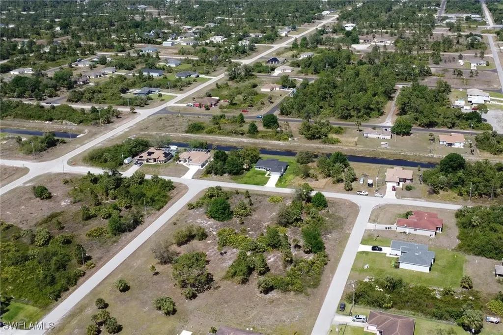 912 Mercury Avenue S Lehigh Acres FL 33974