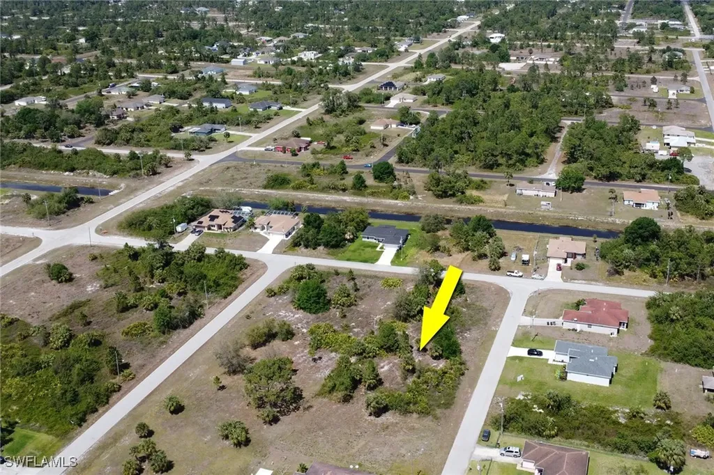 912 Mercury Avenue S Lehigh Acres FL 33974