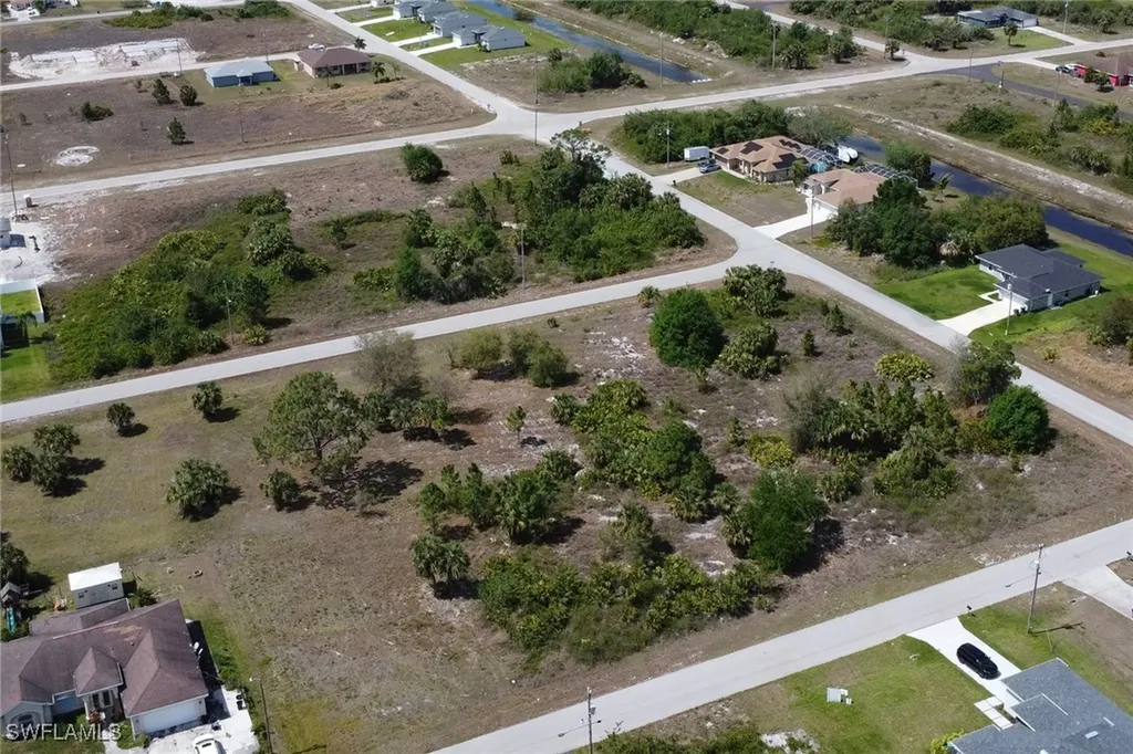 912 Mercury Avenue S Lehigh Acres FL 33974