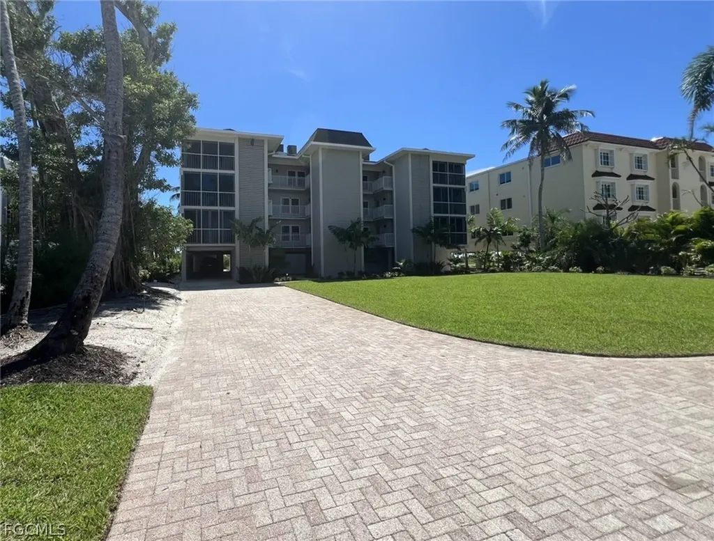 3015 W Gulf Drive Sanibel FL 33957