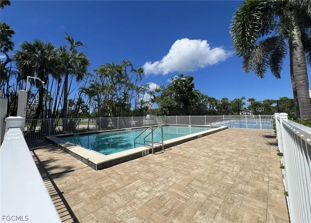 3015 W Gulf Drive Sanibel FL 33957