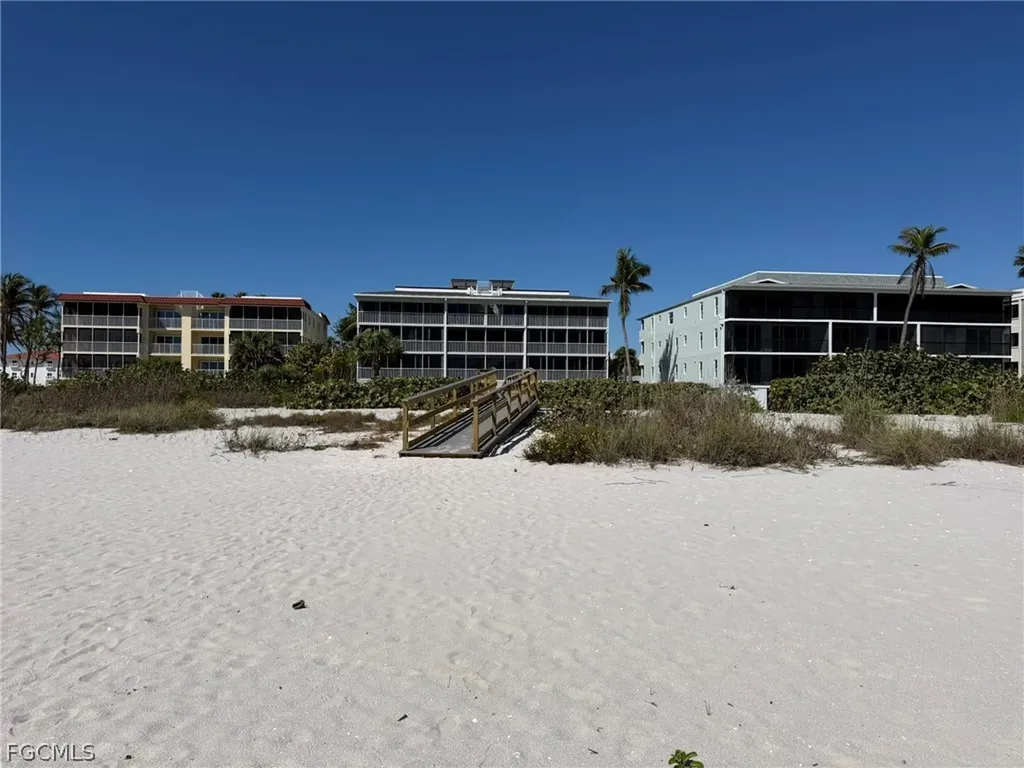 3015 W Gulf Drive Sanibel FL 33957