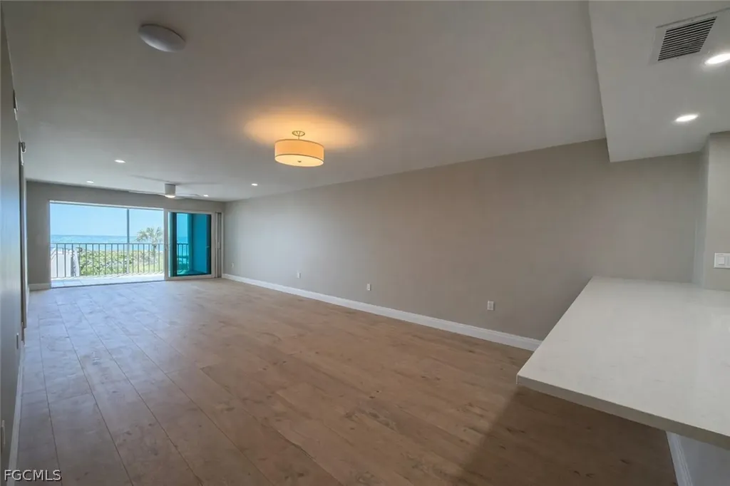 3015 W Gulf Drive Sanibel FL 33957