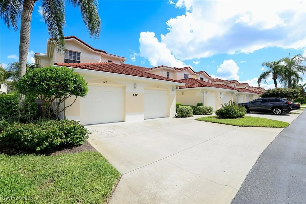 630 Lalique Circle Naples FL 34119