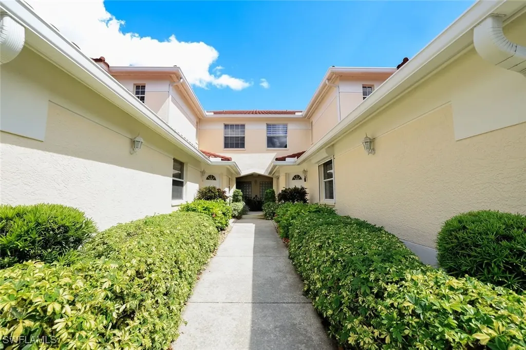 630 Lalique Circle Naples FL 34119