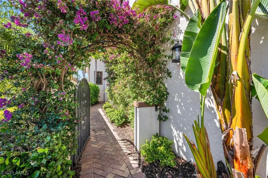 7955 Cordoba Place Naples FL 34113