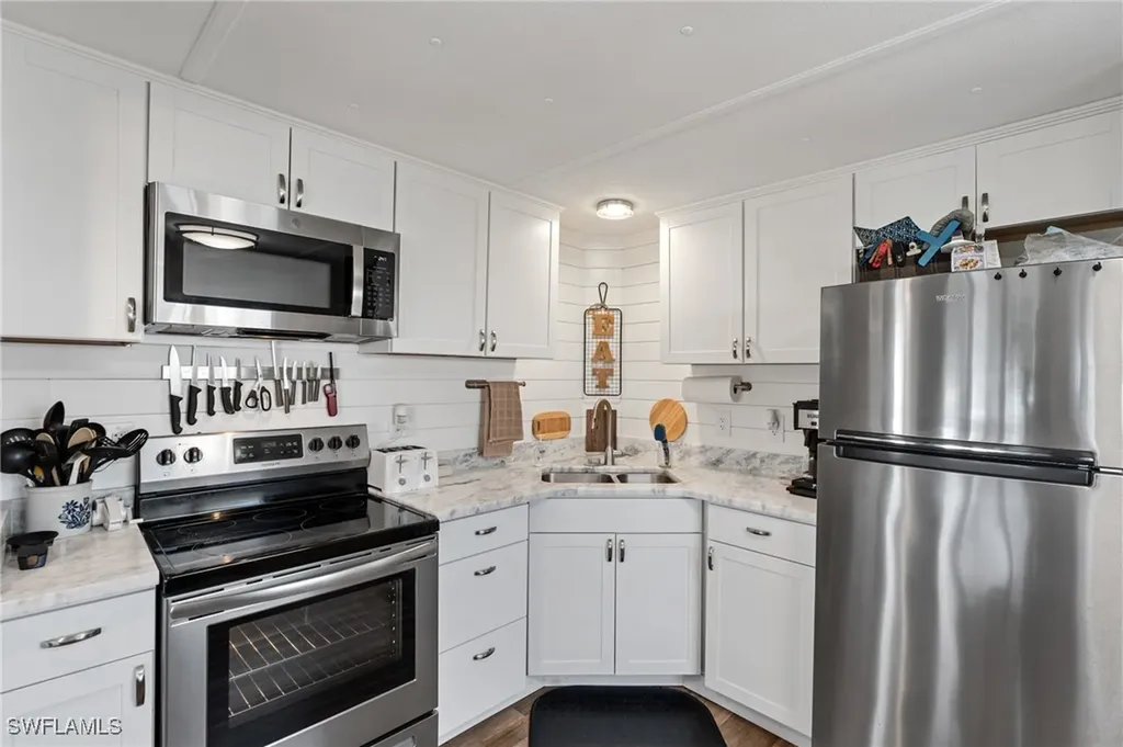 20550 Basin Drive Estero FL 33928