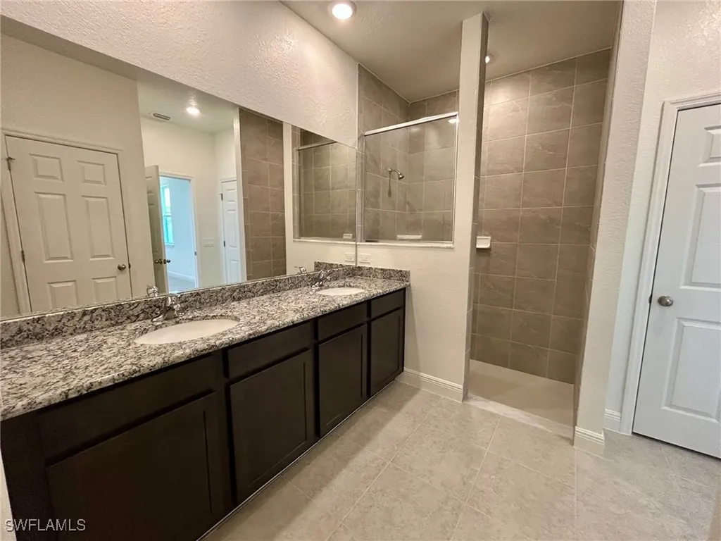 2121 NW 27th Street Cape Coral FL 33993