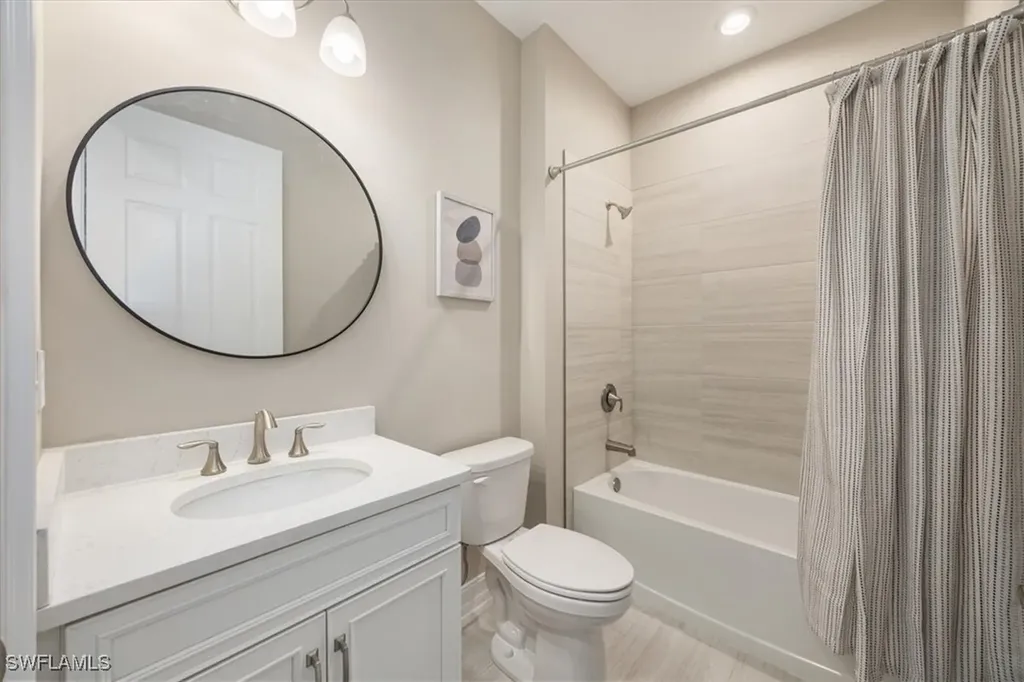 263 Tamarindo Lane Naples FL 34114