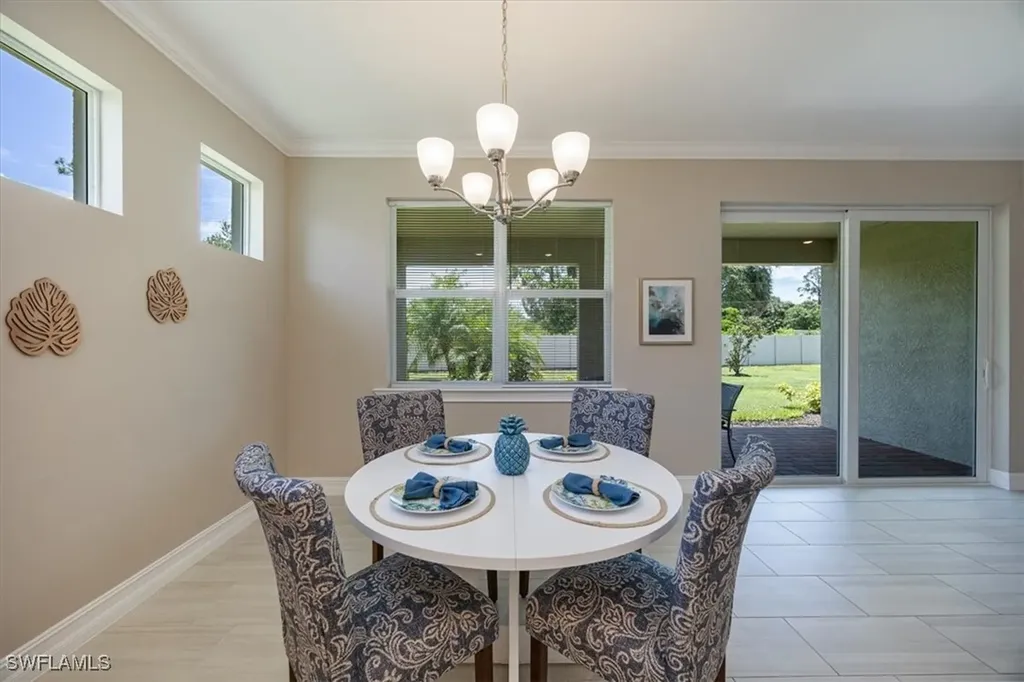 263 Tamarindo Lane Naples FL 34114