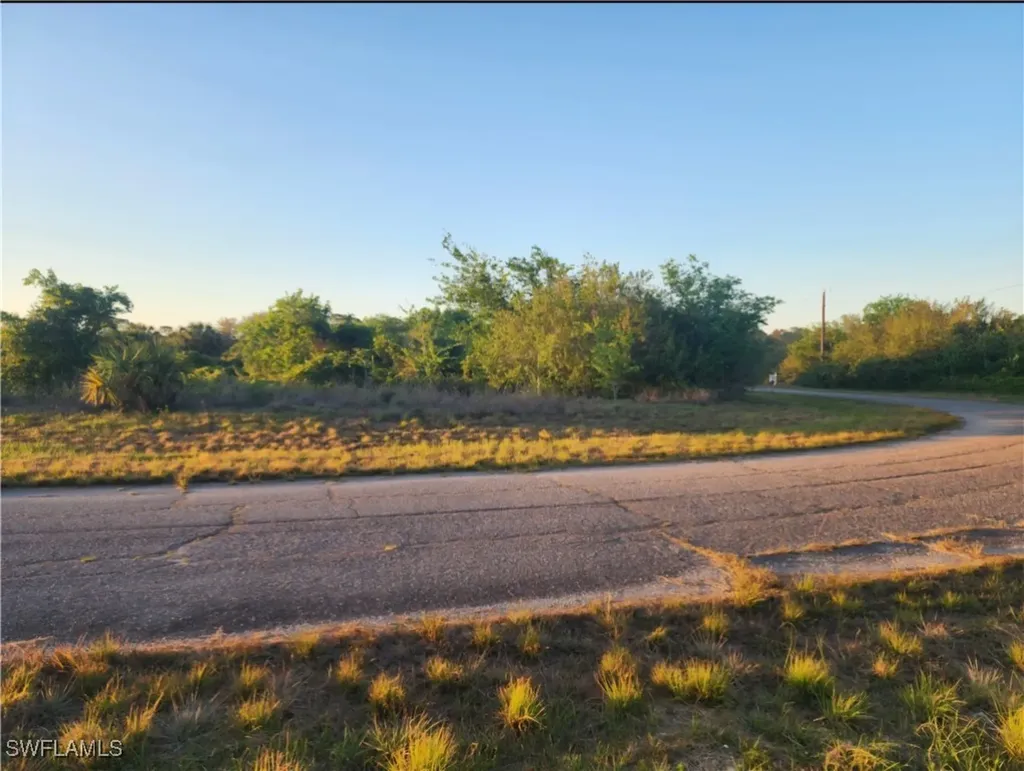 314 Phoenix Terrace Labelle FL 33935