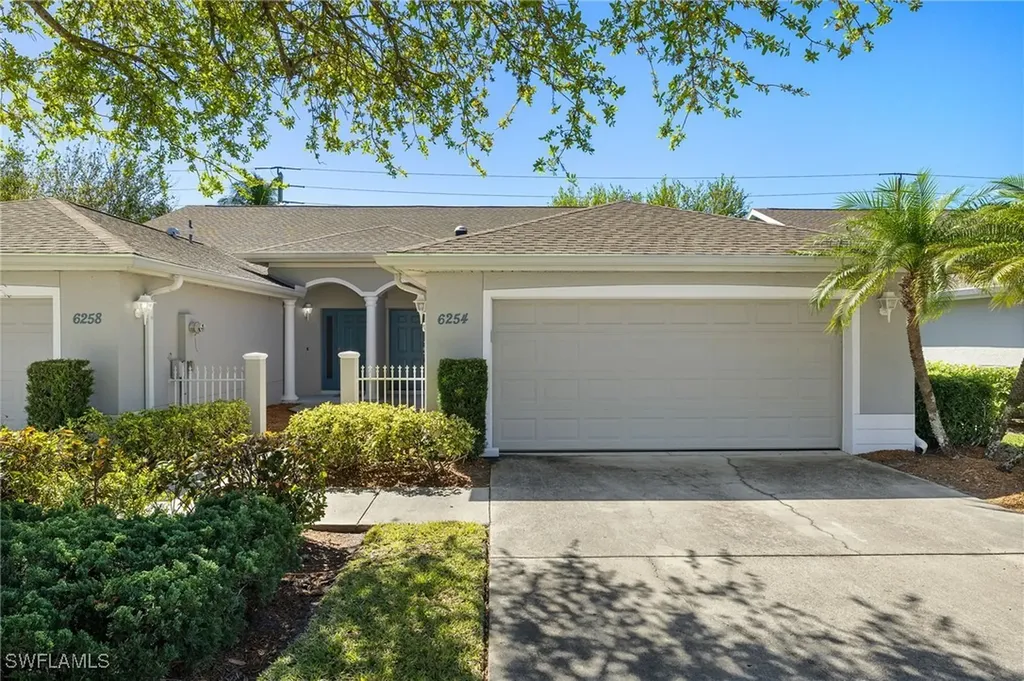 6254 Mandalay Circle Naples FL 34112