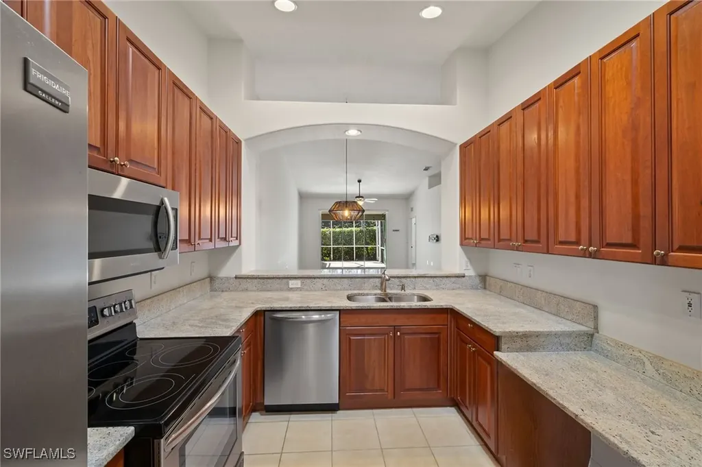 6254 Mandalay Circle Naples FL 34112