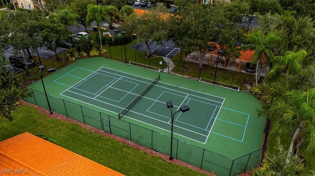 1205 Wildwood Lakes Boulevard Naples FL 34104