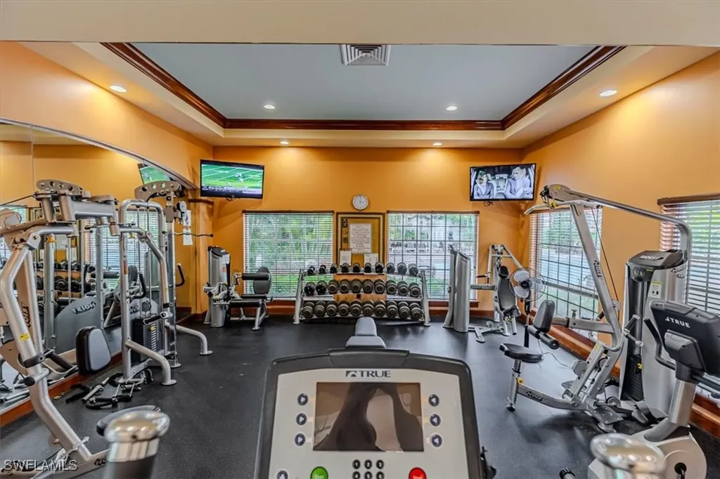 1205 Wildwood Lakes Boulevard Naples FL 34104