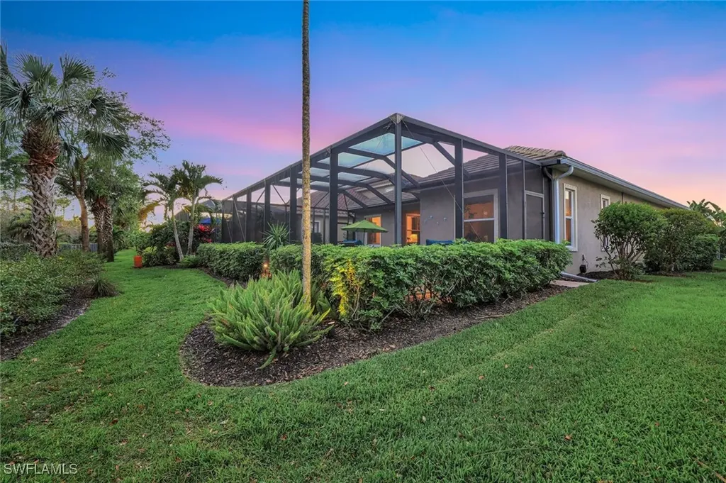 3667 Canopy Circle Naples FL 34120