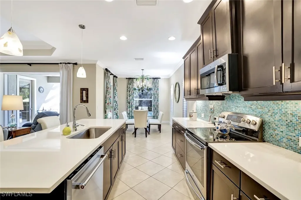 3667 Canopy Circle Naples FL 34120