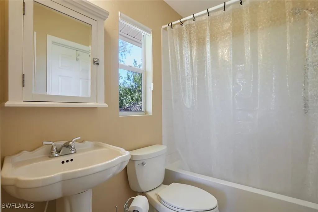 18481 Pioneer Road Fort Myers FL 33908