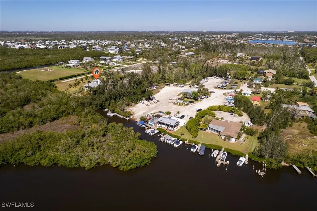 18481 Pioneer Road Fort Myers FL 33908