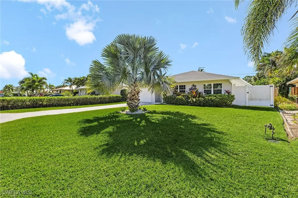 116 1st Street Bonita Springs FL 34134