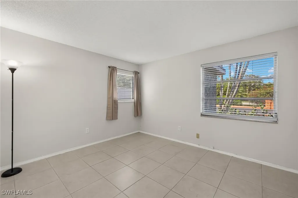 1400 Pompei Lane Naples FL 34103