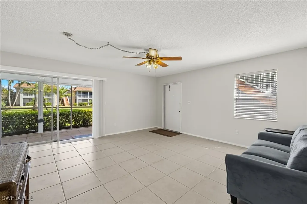 1400 Pompei Lane Naples FL 34103