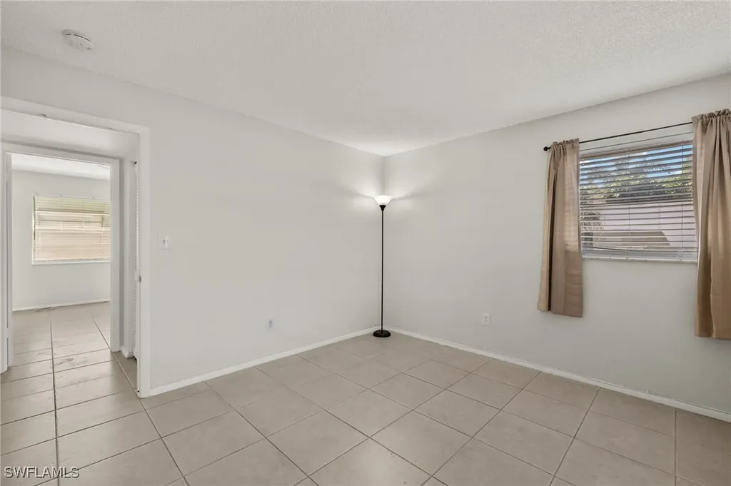 1400 Pompei Lane Naples FL 34103