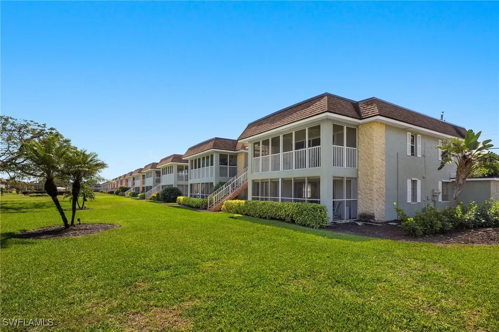1400 Pompei Lane Naples FL 34103