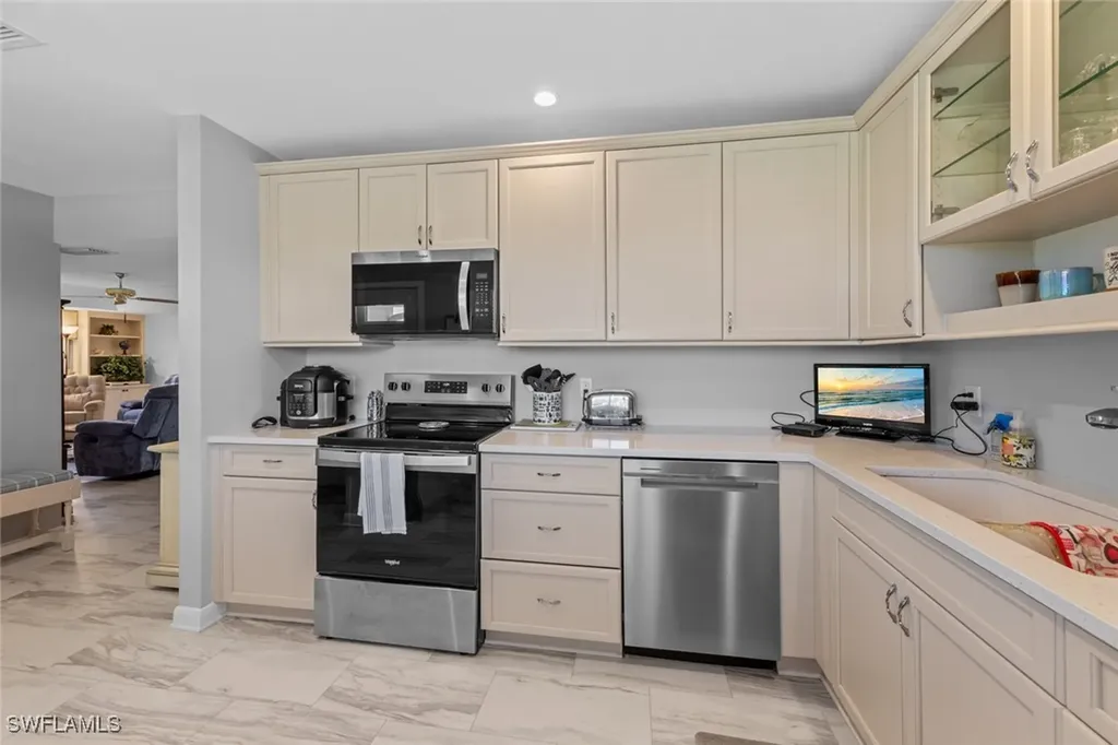 865 Teryl Road Naples FL 34112