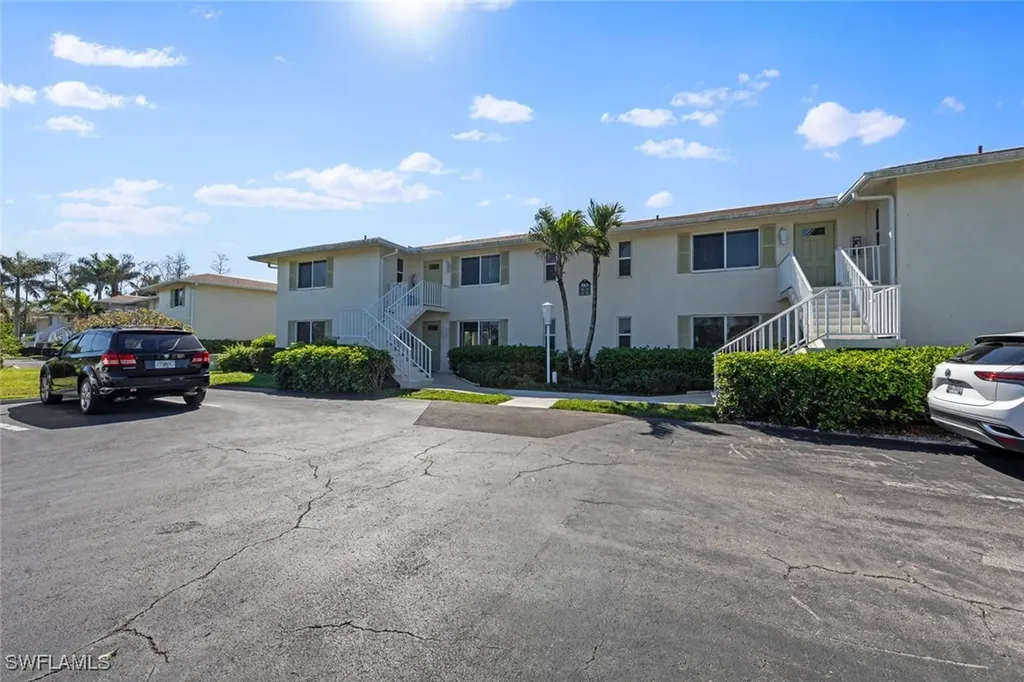 865 Teryl Road Naples FL 34112