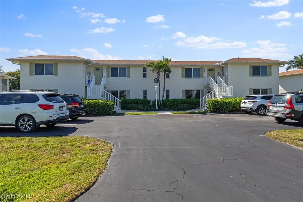 865 Teryl Road Naples FL 34112