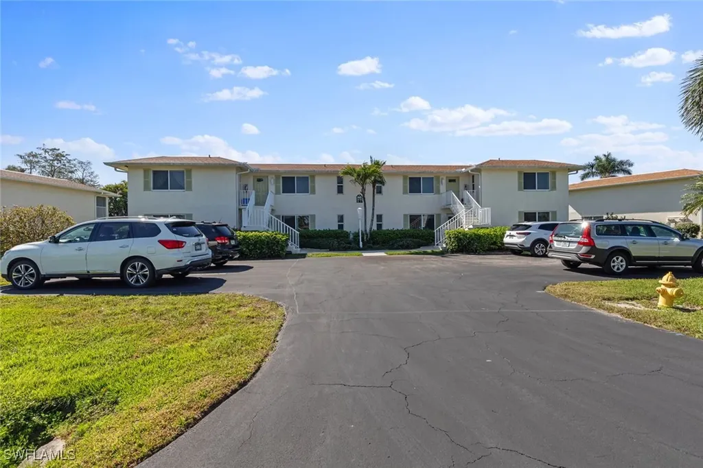 865 Teryl Road Naples FL 34112